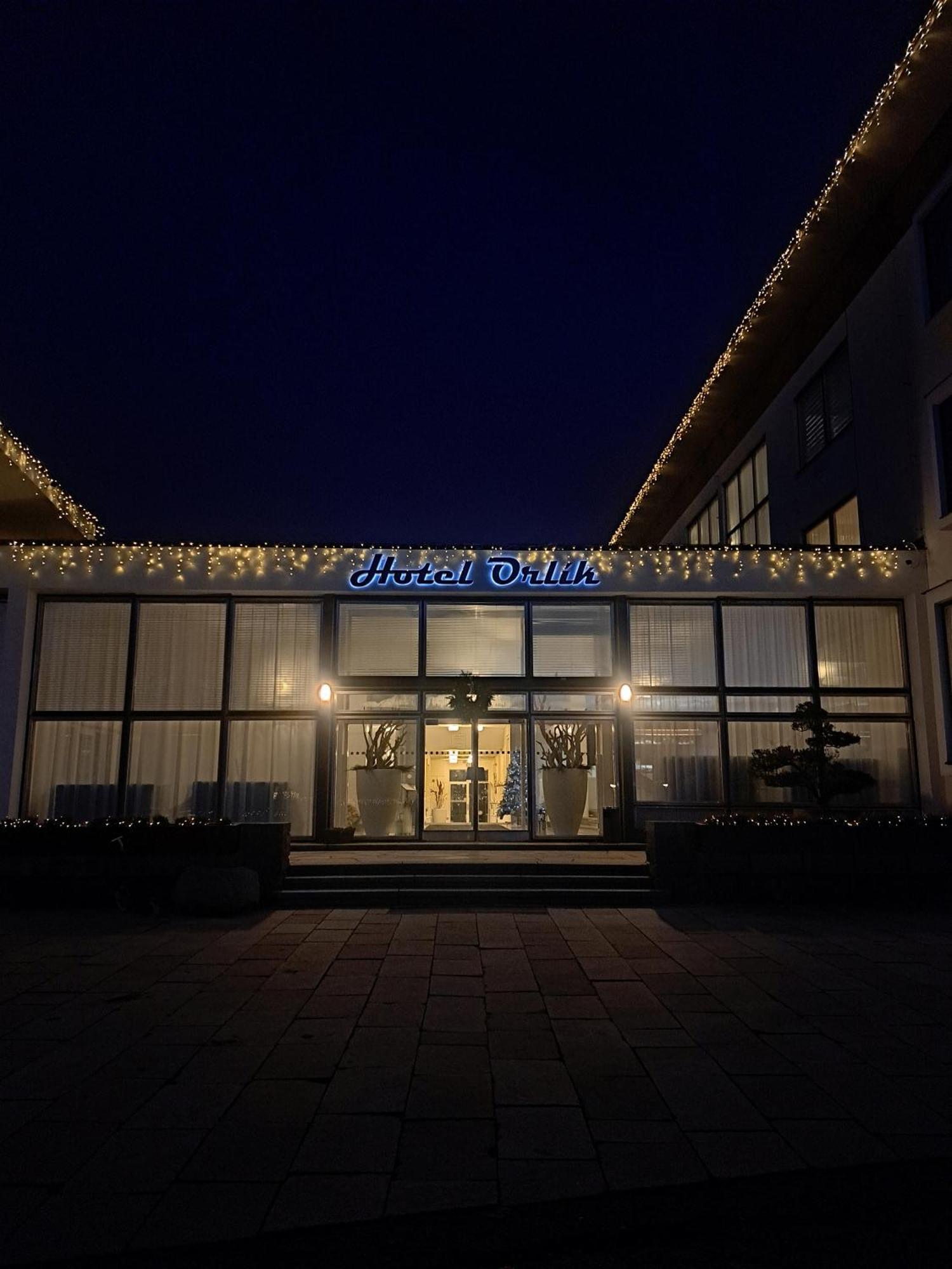 Wellness Hotel Orlik Kozarovice ภายนอก รูปภาพ