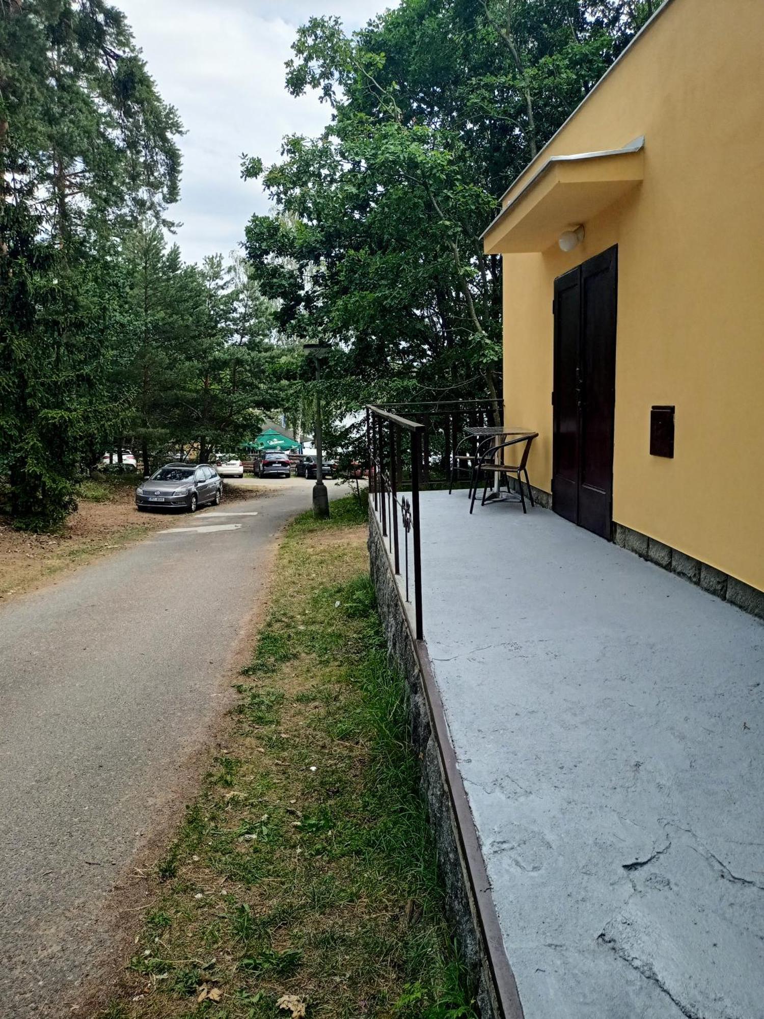 Wellness Hotel Orlik Kozarovice ภายนอก รูปภาพ